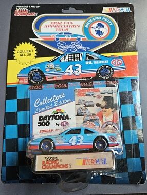 Richard Petty 43 STP Fan Appreciation Tour 1992 Pontiac Grand Prix Daytona